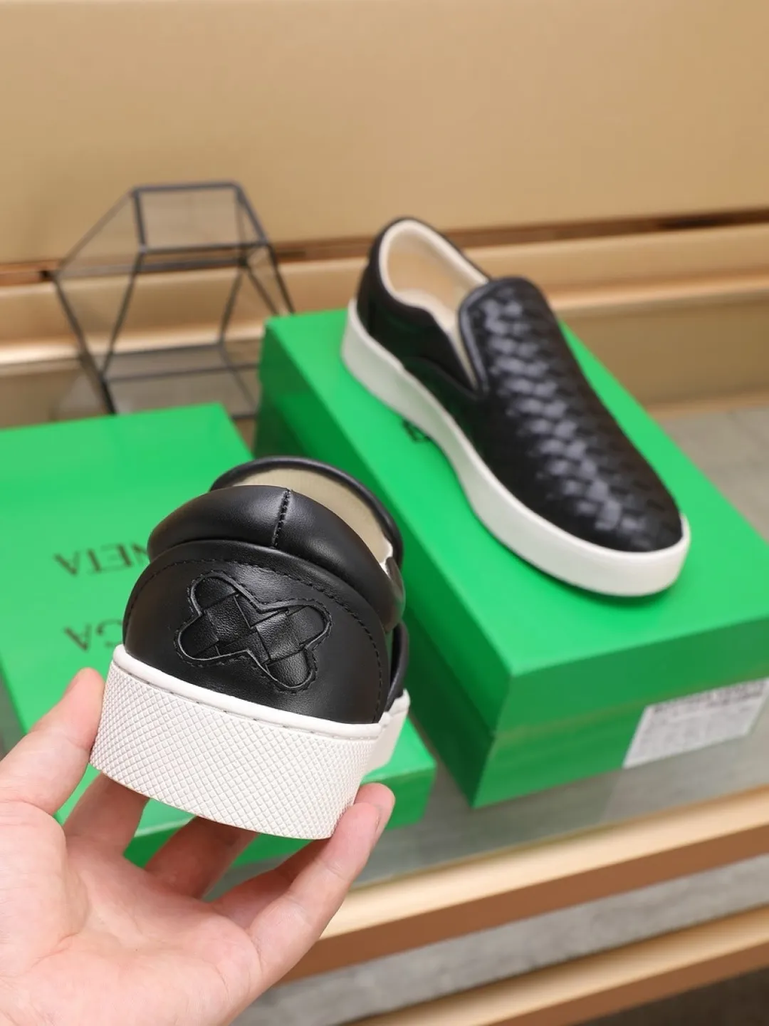 Men's men's shoes💰Men's shoes💰480💰🔥[BV] series of top purchasing agents🔍Imported first-layer cowhide woven surface, cowhide foot pads lining environmentally friendly ♻️Does not fade, 💪Sole: Rubber combination original factory special outsole ⚠Original and single goods 🔍🔍You can come in and out at will, welcome to compare ⚠Number of sizes: 38-44